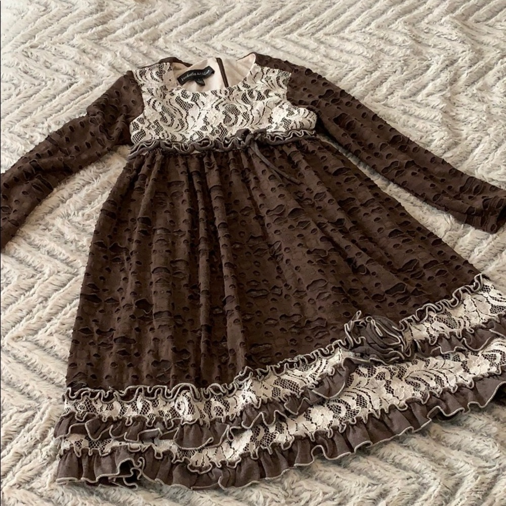 Beautiful fall or winter girl’s dress size 7